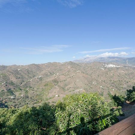 Cortijo La Rijana Villa Sayalonga Екстериор снимка