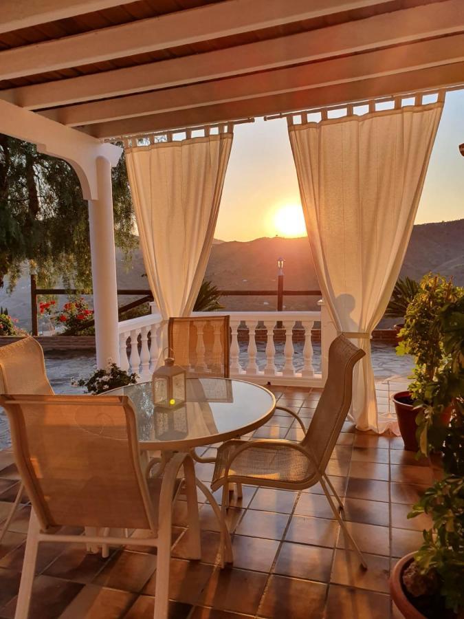 Cortijo La Rijana Villa Sayalonga Екстериор снимка