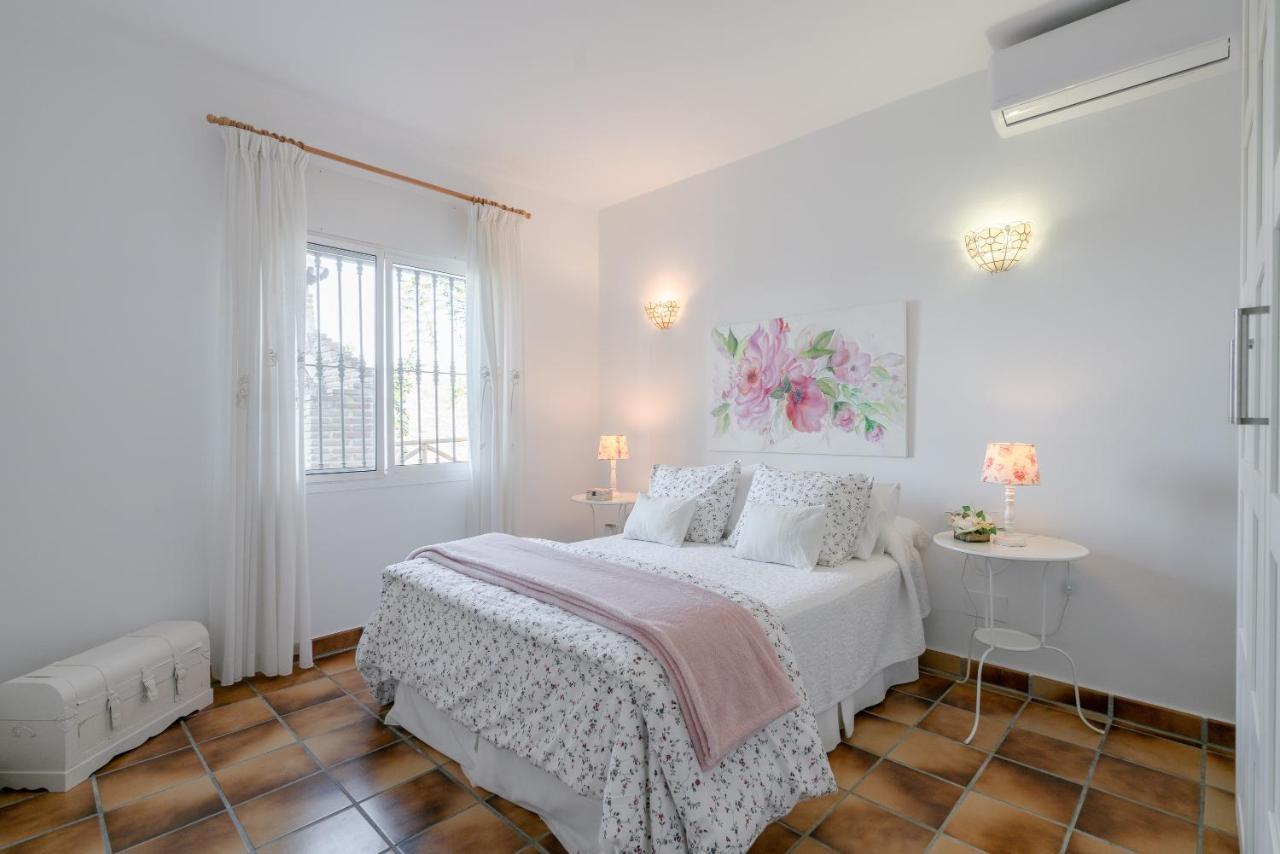 Cortijo La Rijana Villa Sayalonga Екстериор снимка