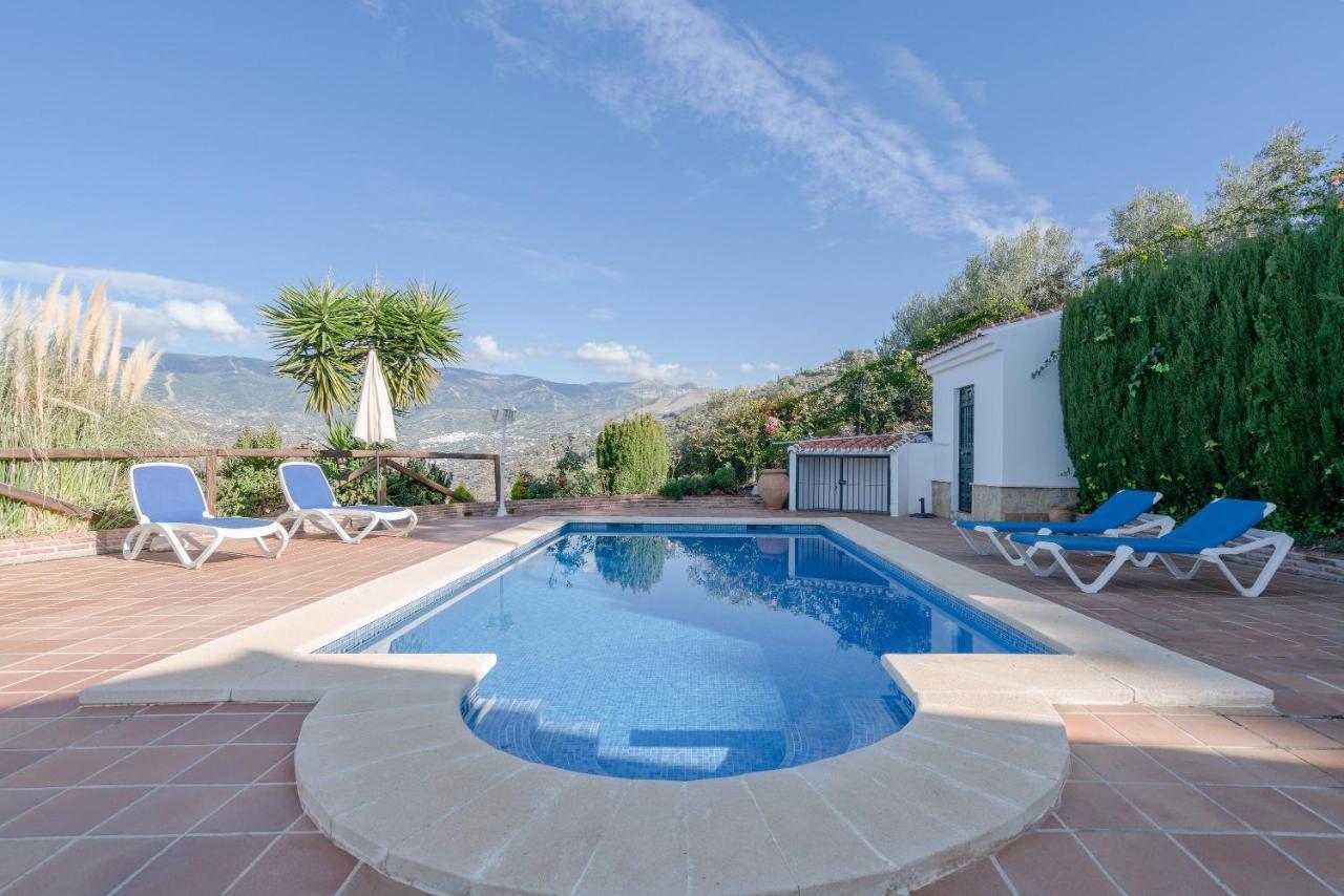Cortijo La Rijana Villa Sayalonga Екстериор снимка